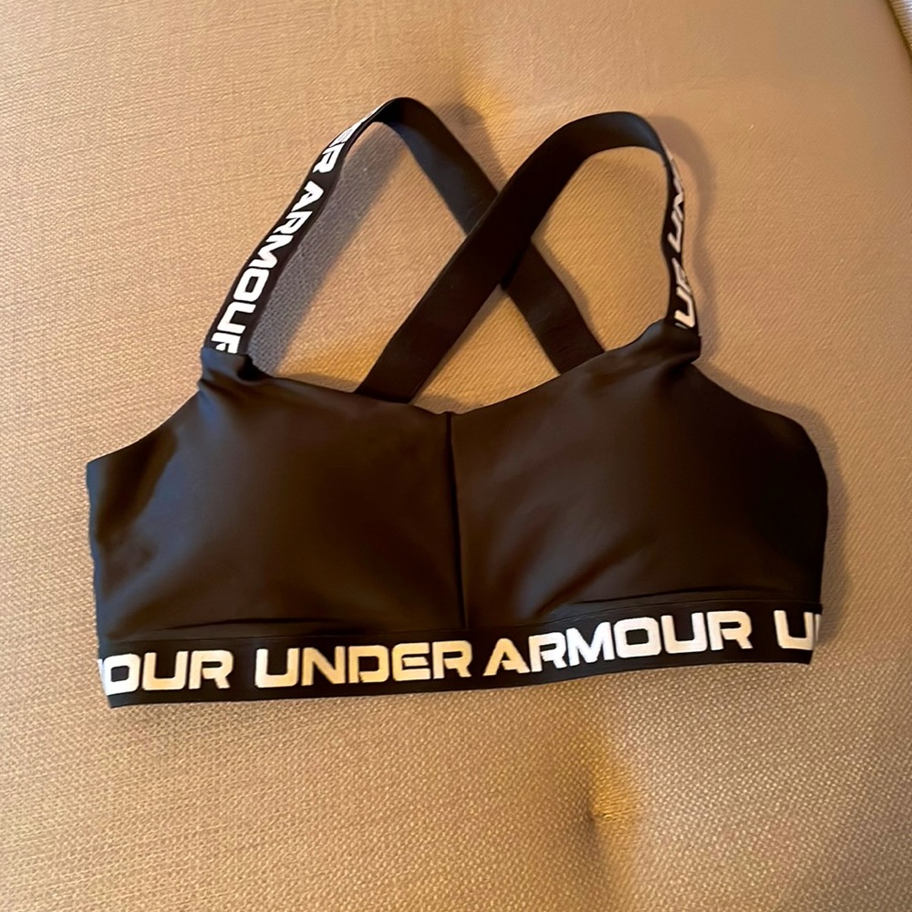Under armour sports bra new never worn